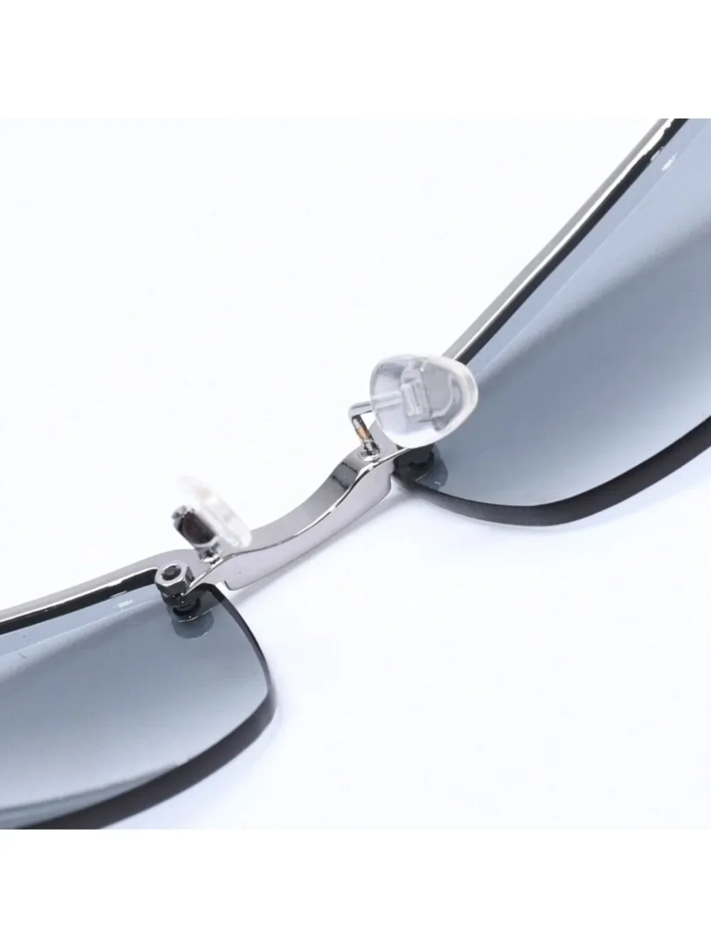 Gucci Sunglasses Eyewear Khaki Lens Temple Silver